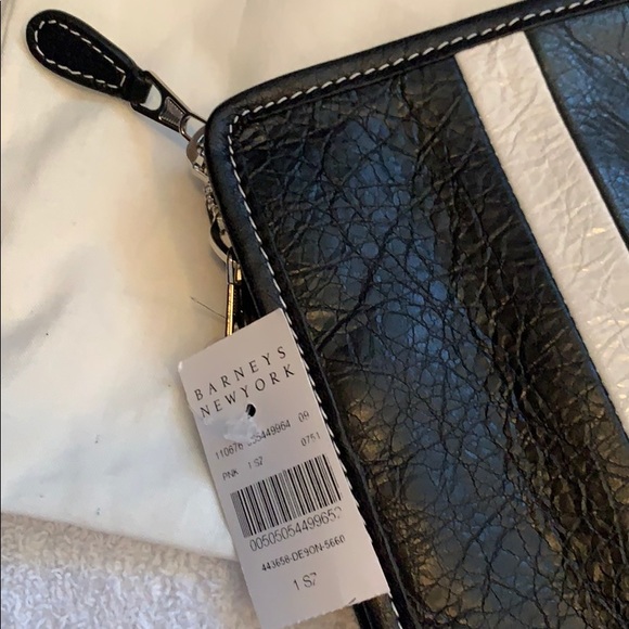 Brand new balenciaga pouch - Picture 5 of 8